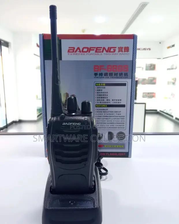 Dual Band Handheld Rechargeable Walkie Talkies Two Way Radio in Dar es Salaam, Tanzania