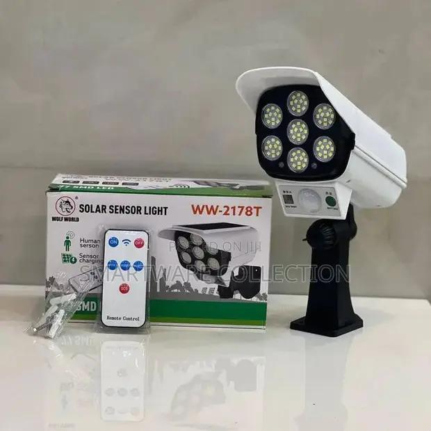 LED Solar Lamp For Outdoor Home Garden With Remote Control in Dar es Salaam, Tanzania