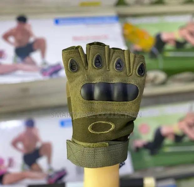 Sports Gloves For Gym Workout, Fitness Gym Accessories in Dar es Salaam, Tanzania