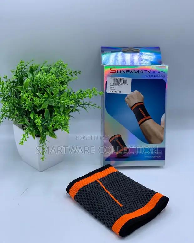 Sports Wristband Wrist Brace Elastic Compression Hand Band in Dar es Salaam, Tanzania