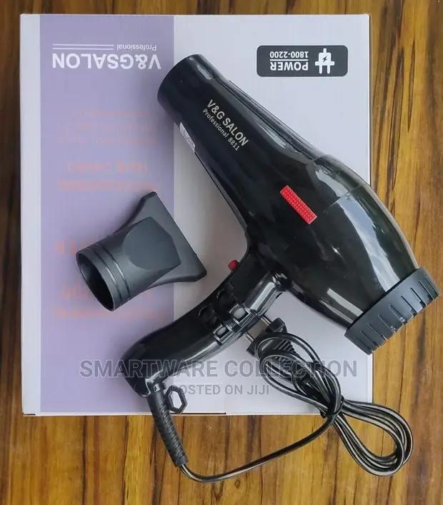Hairdressing Equipment With Professional Salon Hair Dryer in Dar es Salaam, Tanzania