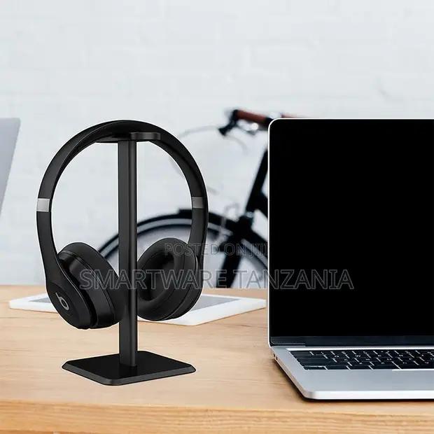 Black Aluminum Headphone Stand Desk Display Holder Office in Dar es Salaam, Tanzania