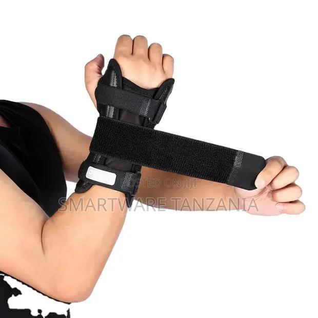 Wrist Splint Brace Rigid Support Forearm Strap Sprain Guard in Dar es Salaam, Tanzania