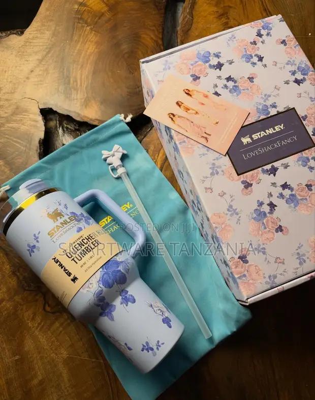 Stanley Loveshackfancy Floral Quencher Tumbler Gift Set Blue in Dar es Salaam, Tanzania