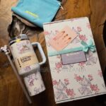 Stanley Loveshackfancy Floral Quencher Tumbler Gift Set Pink in Dar es Salaam, Tanzania