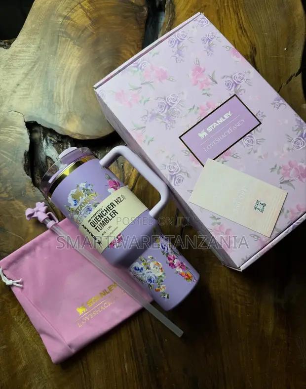 Stanley Loveshackfancy Floral Quencher Tumbler Gift Set Purple in Dar es Salaam, Tanzania