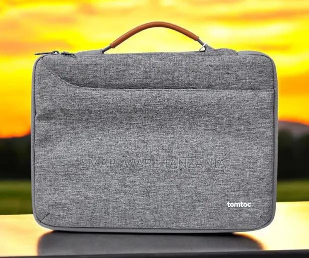 Tomtoc Laptop Briefcase Gray 14 16 Inch Tan Handle Carry Bag in Dar es Salaam, Tanzania