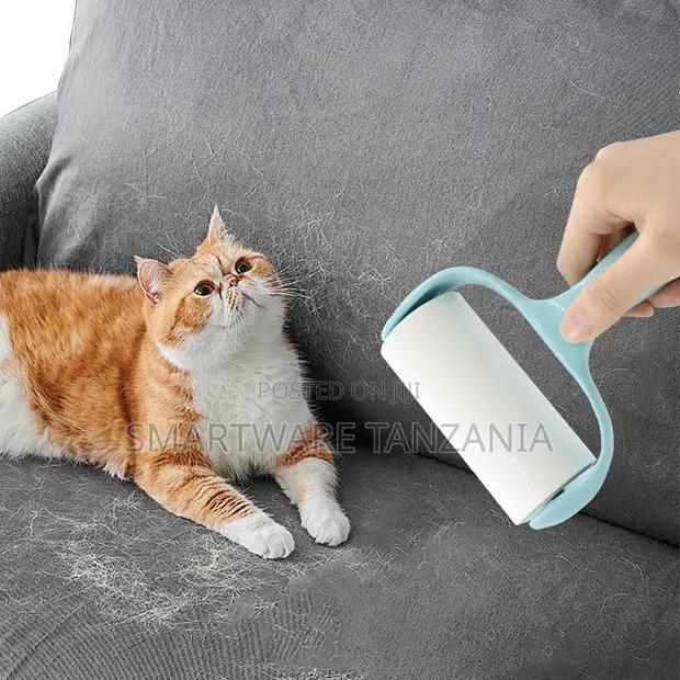 Sticky Lint Roller for Pet Hair Removal on Sofas Clothes in Dar es Salaam, Tanzania