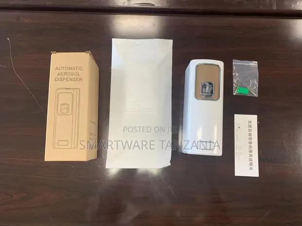 Automatic Aerosol Dispenser White Wall Mount Air Freshener in Dar es Salaam, Tanzania