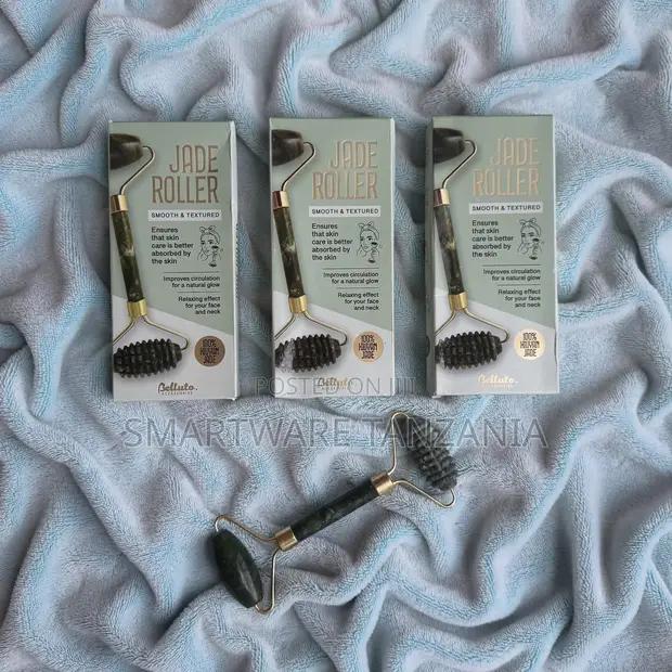 Belluto 100% Kuiyan Jade Roller Smooth Textured Face Massage in Dar es Salaam, Tanzania