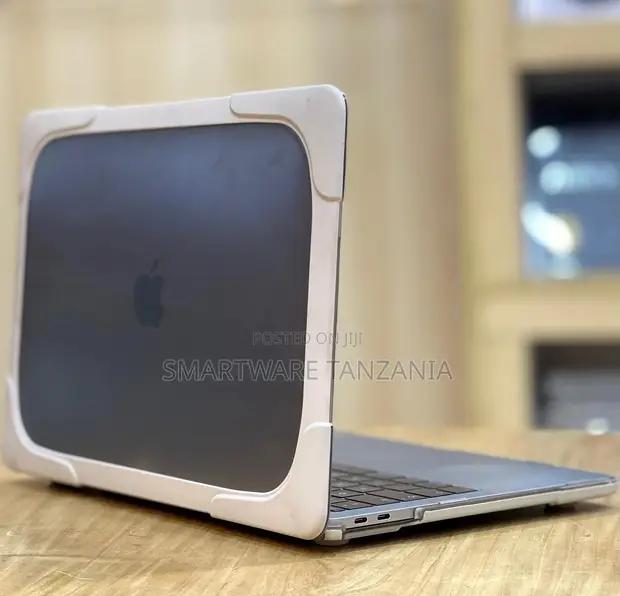 Macbook Silicone Bumper Case White Corner Guard Open Lid in Dar es Salaam, Tanzania