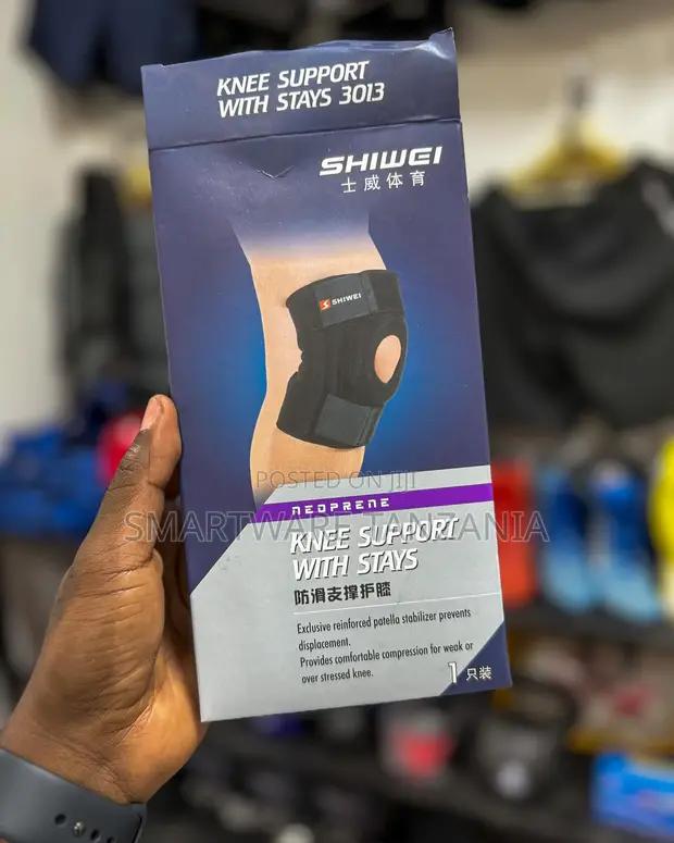 Shiwei 3013 Neoprene Knee Support With Stays Patella Brace in Dar es Salaam, Tanzania