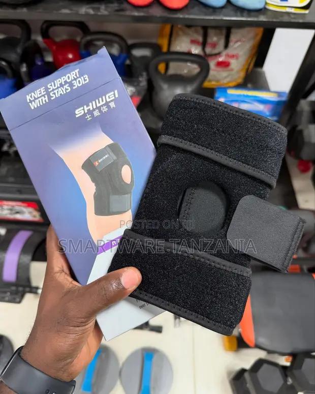 Shiwei Knee Support Brace With Stays Open Patella Neoprene in Dar es Salaam, Tanzania